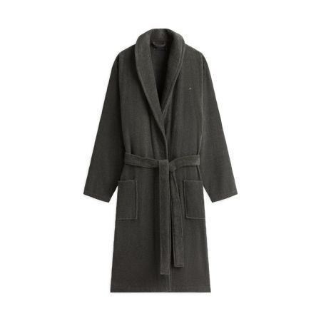 ICON BATHROBE 884 MAGNET