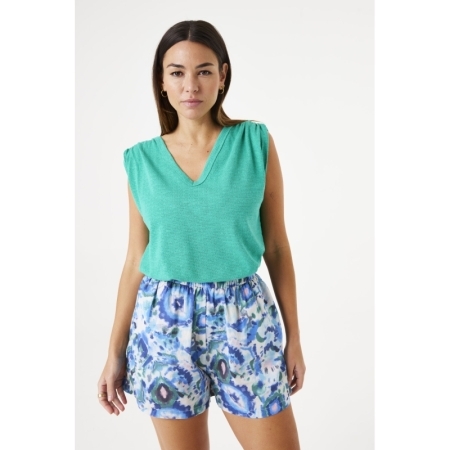  636-vivid green