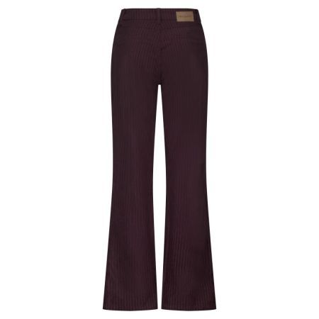 228 Aubergine