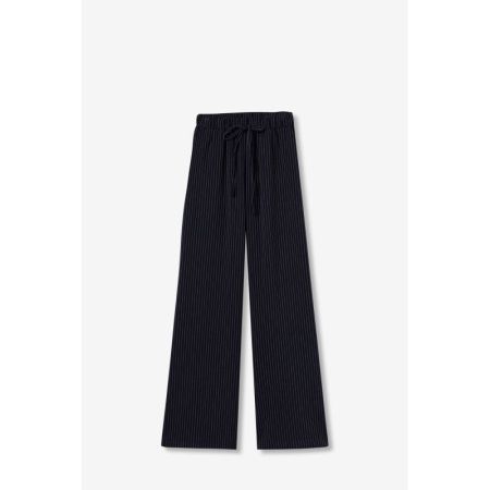  798 Lyons Blue