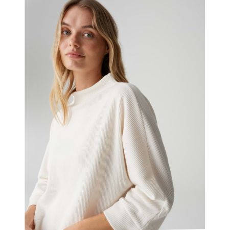  1006 soft cream