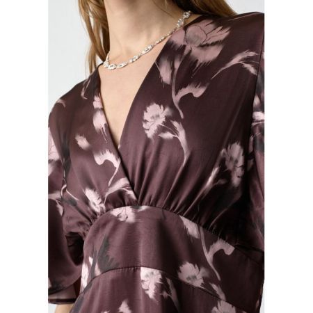  815 Berry Flowe