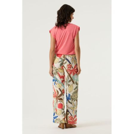 1005-coral crus