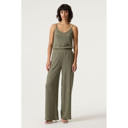  9945-olive bree