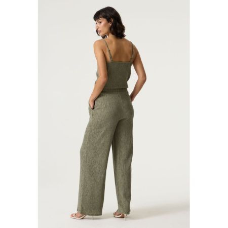 9945-olive bree