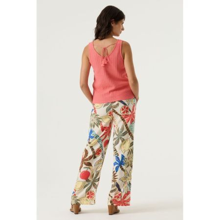 1005-coral crus
