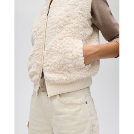 1006 soft cream