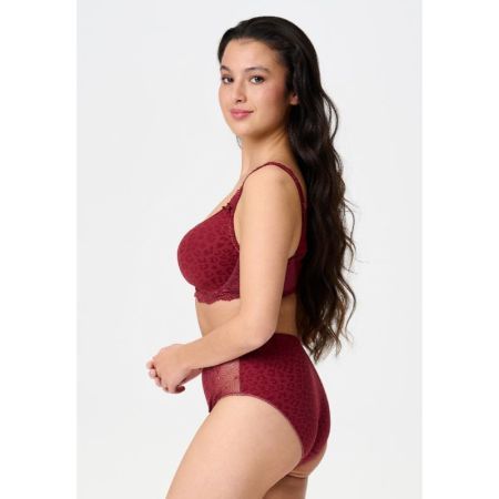  372 Ruby wine j