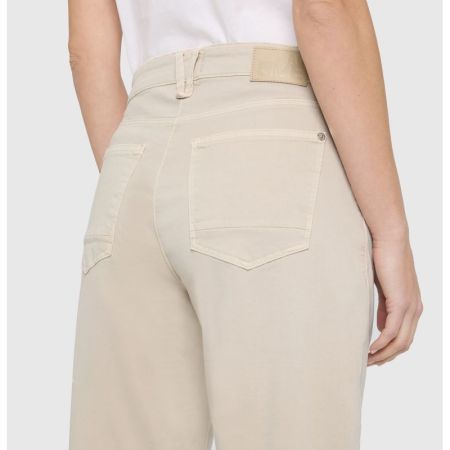 208V ivory