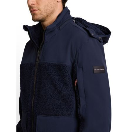  10668 sky capta